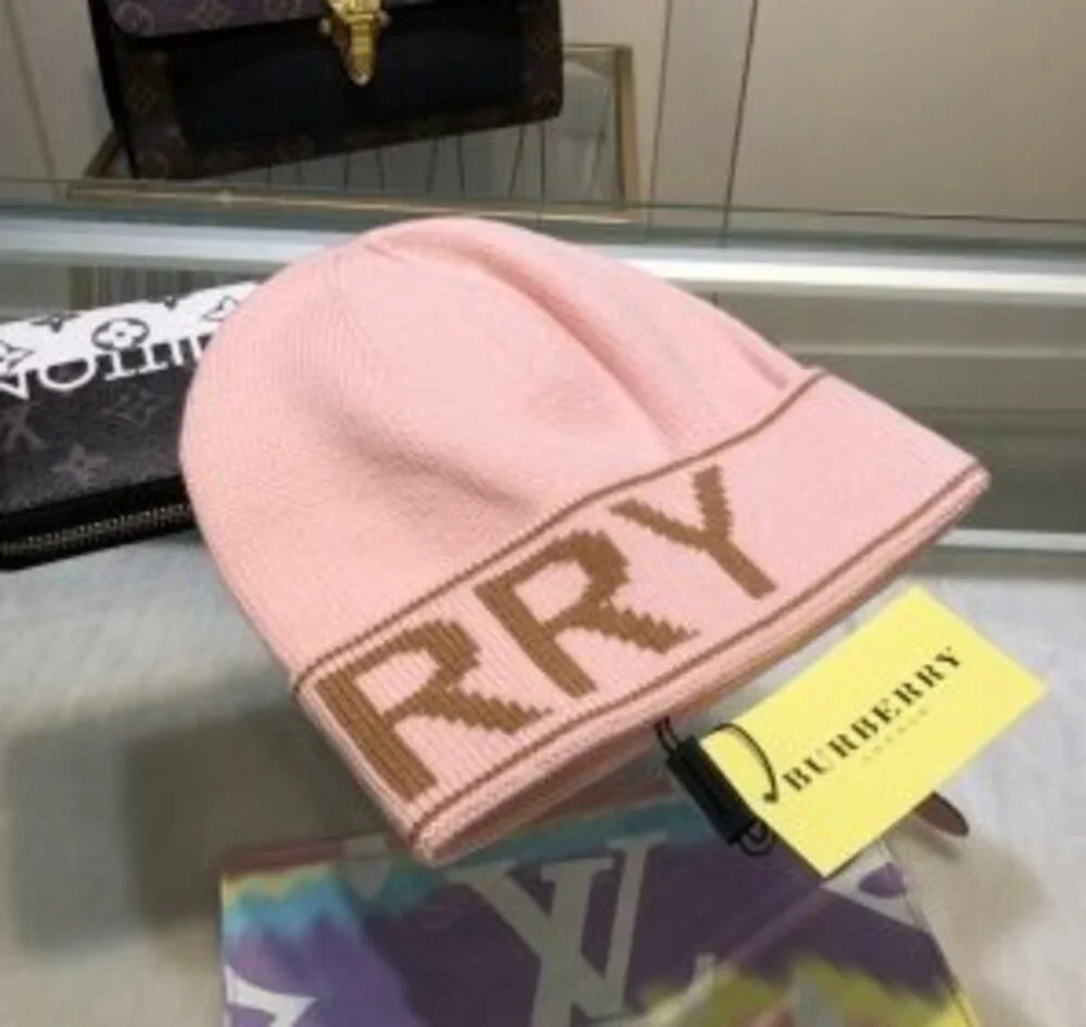 Burberry Logo Knit Beanie Pink - Picture 4 of 4